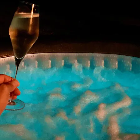 Whirlpool-suite Amadeus - Weitblick - Golf & Wellness - Direkter Bademantelgang - Adults Only *