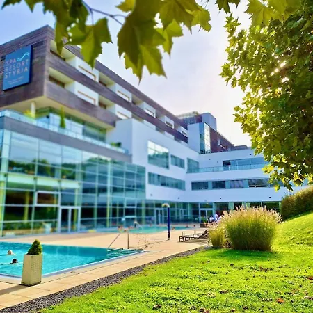 Whirlpool-suite Amadeus - Weitblick - Golf & Wellness - Direkter Bademantelgang - Adults Only