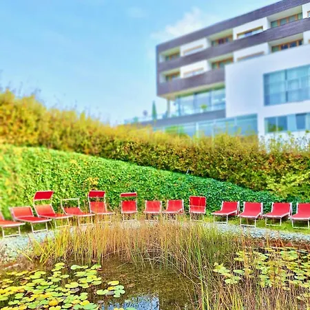 Whirlpool-suite Amadeus - Weitblick - Golf & Wellness - Direkter Bademantelgang - Adults Only Daire