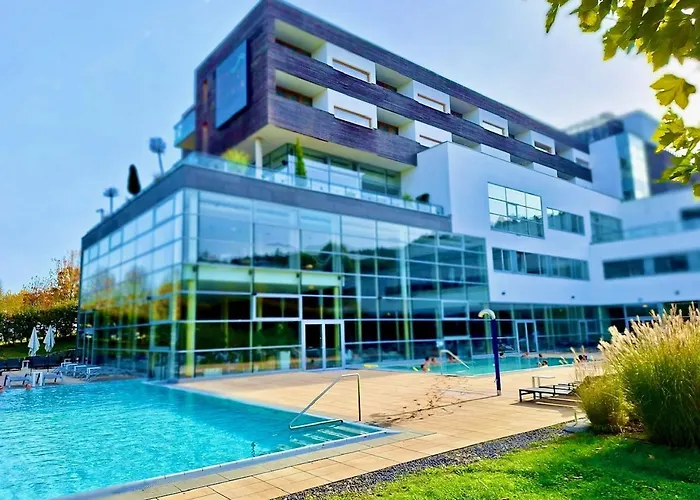 Lägenhet Whirlpool-suite Amadeus - Weitblick - Golf & Wellness - Direkter Bademantelgang - Adults Only Bad Waltersdorf